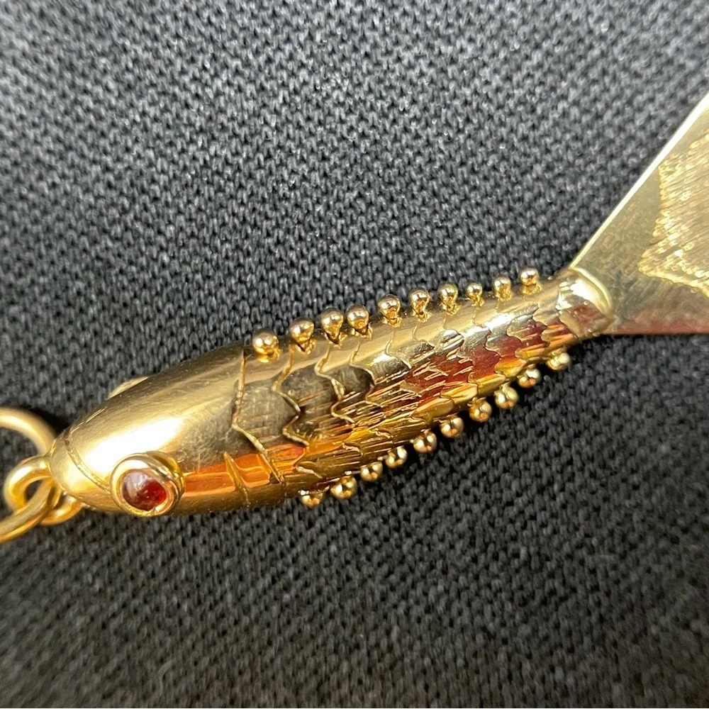 18k gold articulated sardine fish pendant vintage - Picture 4 of 4